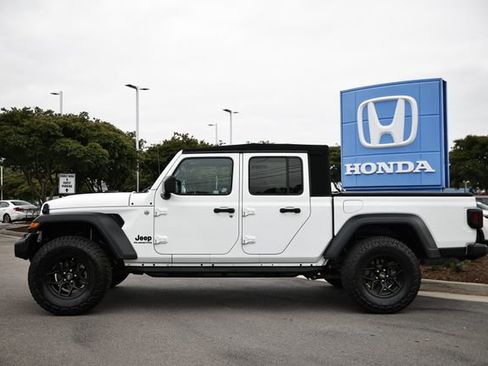 Used 2020 Jeep Gladiator Sport w/ Quick Order Package 24S AWD/4WD image 4