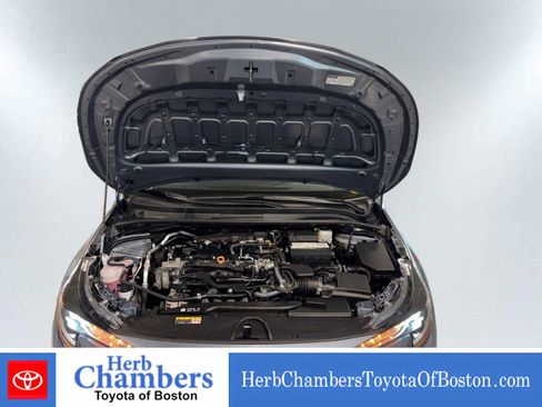 Used 2025 Toyota Corolla LE FWD image 8