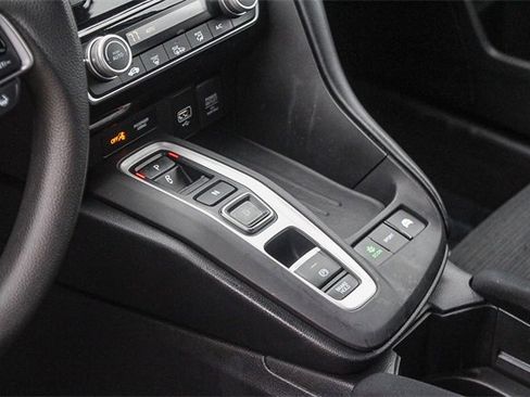 Used 2019 Honda Insight LX image 26