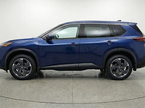 Used 2025 Nissan Rogue SV FWD image 5