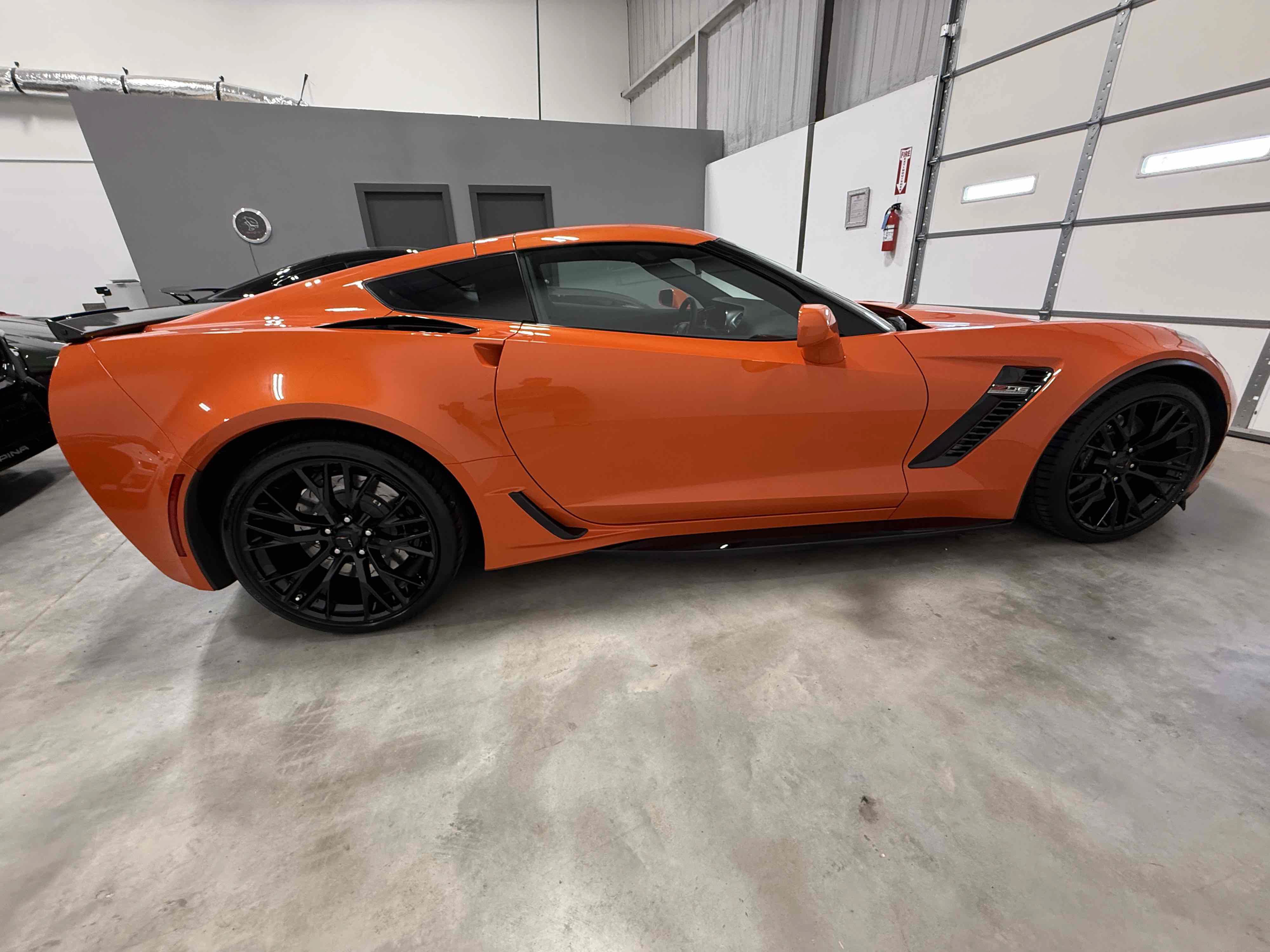 Used 2019 Chevrolet Corvette Z06 RWD image 34