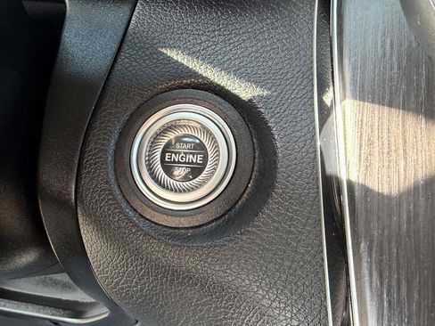 Certified 2021 Mercedes-Benz GLC 300 image 26