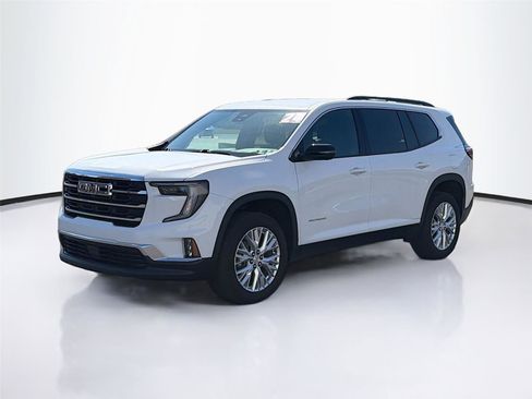 Used 2024 GMC Acadia Elevation image 3