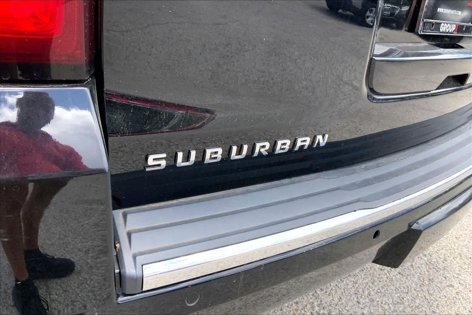 Used 2018 Chevrolet Suburban Premier RWD image 30