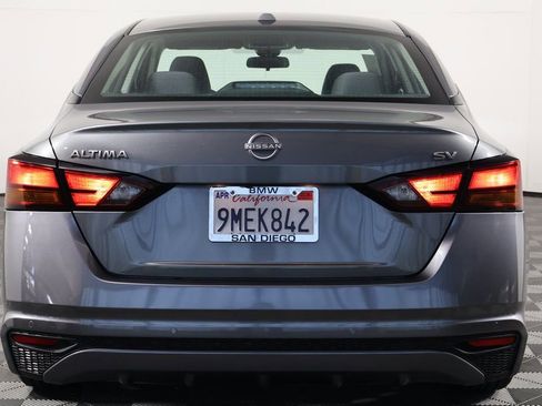 Used 2023 Nissan Altima 2.5 SV image 5