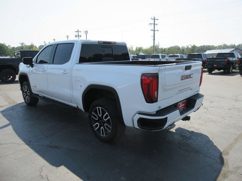 Used 2024 GMC Sierra 1500 AT4 w/ AT4 Premium Package AWD/4WD image 8