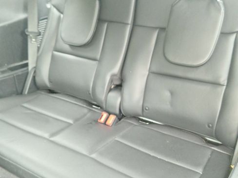 Used 2022 Ford Explorer XLT w/ Equipment Group 202A image 14