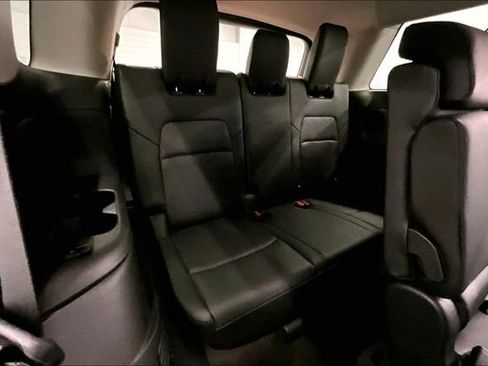 New 2026 Nissan Pathfinder Platinum image 34