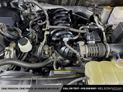 Used 2018 Nissan NV 3500 SL RWD image 30