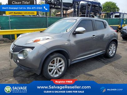Used 2011 Nissan Juke SL w/ Chrome Pkg