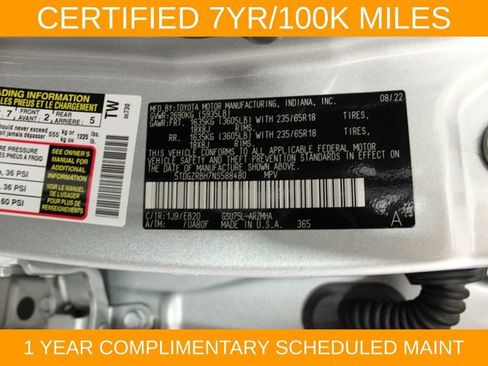 Used 2022 Toyota Highlander XLE AWD/4WD image 31