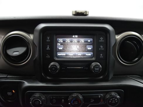 Used 2018 Jeep Wrangler Unlimited Sport S image 12