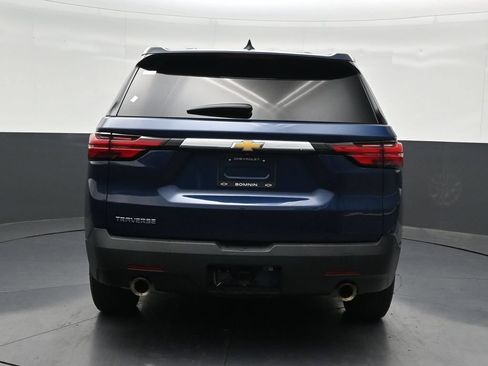 Used 2023 Chevrolet Traverse LS FWD image 4