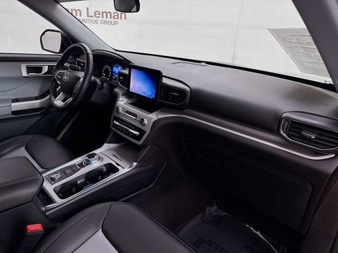 Used 2023 Ford Explorer XLT w/ Equipment Group 202A image 30