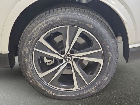Certified 2024 Lexus RX 350 Premium w/ Convenience Package AWD/4WD image 37