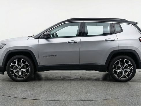 Used 2025 Jeep Compass Limited AWD/4WD image 5