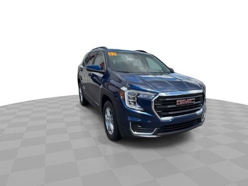 Certified 2023 GMC Terrain SLE w/ Driver Convenience Package AWD/4WD image 2