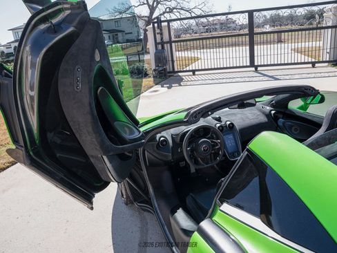 Used 2018 McLaren 570S Spider image 75