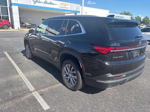 Used 2025 Buick Enclave Preferred FWD image 6