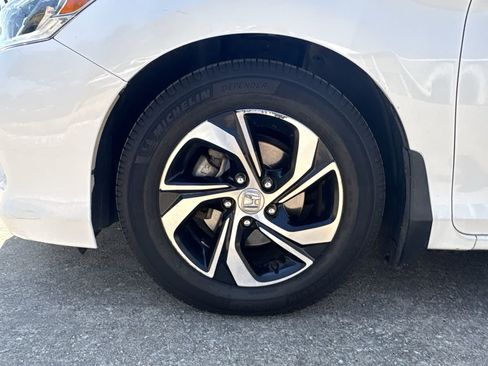 Used 2016 Honda Accord LX image 12