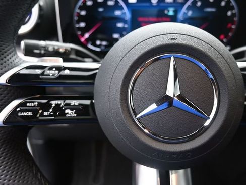 New 2026 Mercedes-Benz GLC 300 image 15