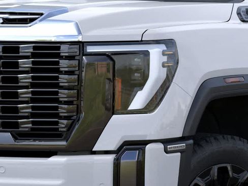 New 2026 GMC Sierra 2500 Denali Ultimate image 10