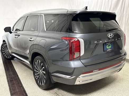 Used 2024 Hyundai Palisade Calligraphy image 7
