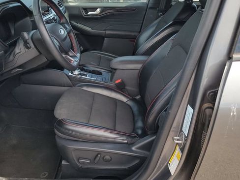 Certified 2024 Ford Escape ST-Line AWD/4WD image 6