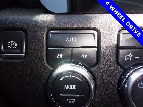 Used 2024 GMC Sierra 1500 Elevation image 10