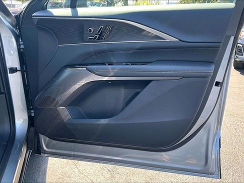 New 2026 Cadillac Lyriq Luxury RWD image 33