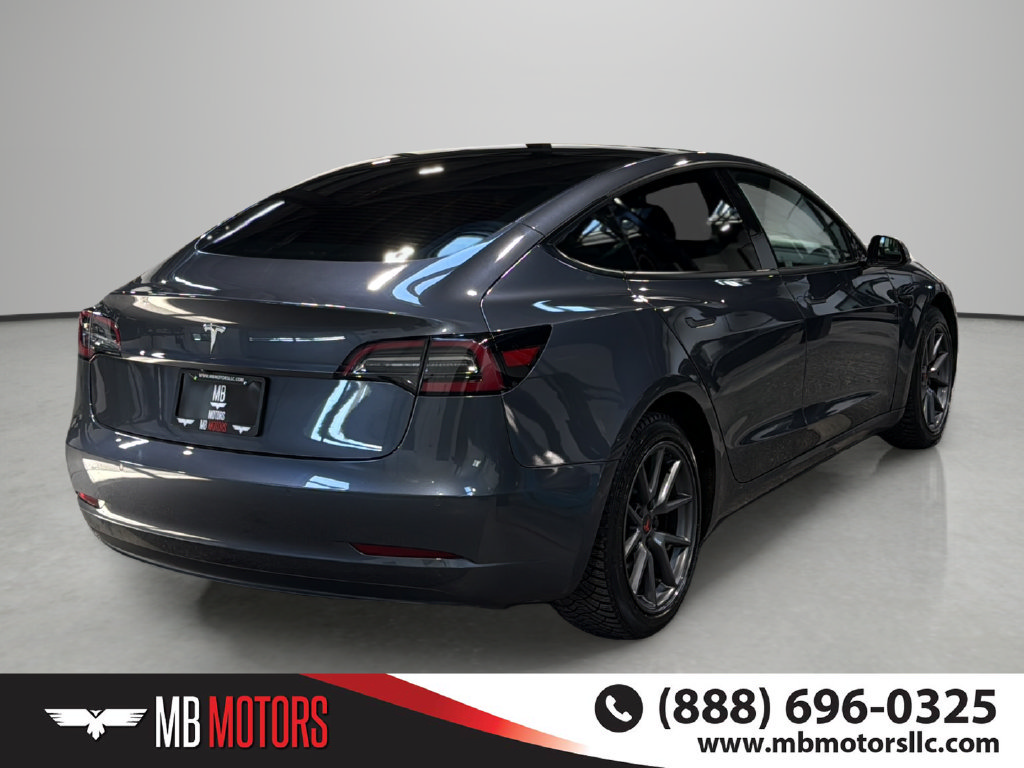 Used 2022 Tesla Model 3 RWD image 4