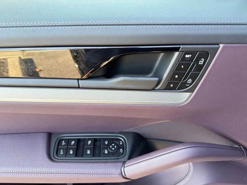New 2026 Porsche Cayenne Coupe AWD/4WD image 8