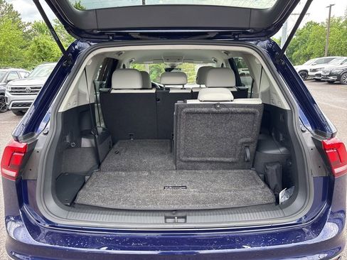 Used 2023 Volkswagen Tiguan SE FWD image 13
