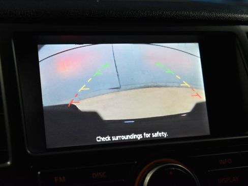 Used 2014 Nissan Armada SL image 11