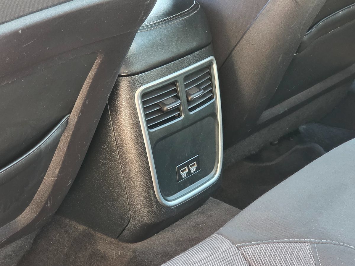 Used 2016 Dodge Charger R/T RWD image 25