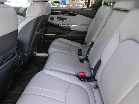 Used 2025 Honda Pilot EX-L image 22