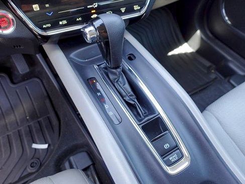 Used 2021 Honda HR-V EX image 18