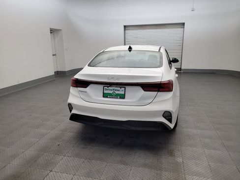 Used 2023 Kia Forte LXS FWD image 7