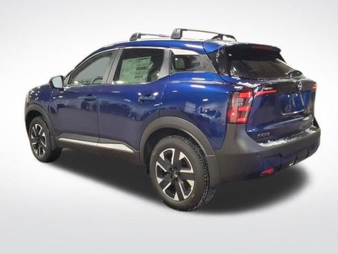 New 2026 Nissan Kicks SV image 3