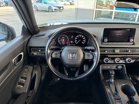 Used 2022 Honda Civic Sport image 10