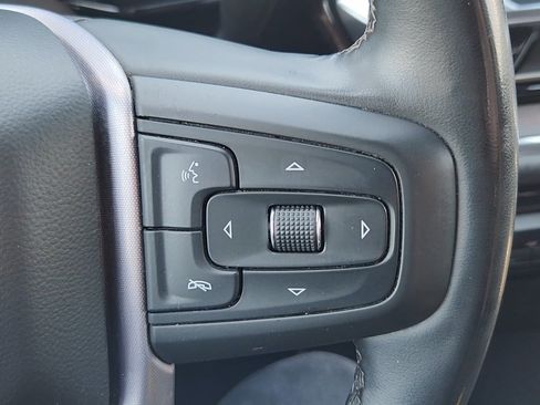 Used 2025 GMC Sierra 1500 SLT AWD/4WD image 13
