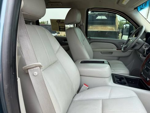Used 2012 Chevrolet Silverado 3500 LTZ w/ LTZ Plus Package AWD/4WD image 15