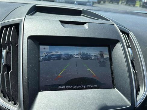 Used 2020 Ford Edge SEL w/ Convenience Package AWD/4WD image 19