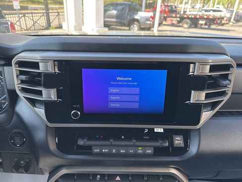 New 2026 Toyota Tundra SR5 AWD/4WD image 17