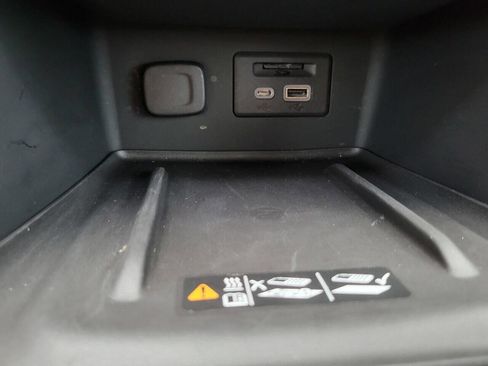 Used 2021 GMC Acadia SLT w/ Trailering Package image 19