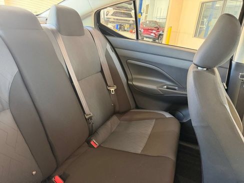 Used 2025 Nissan Versa SV FWD image 32