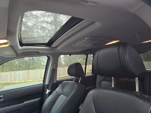 Used 2014 Honda Pilot Touring image 23