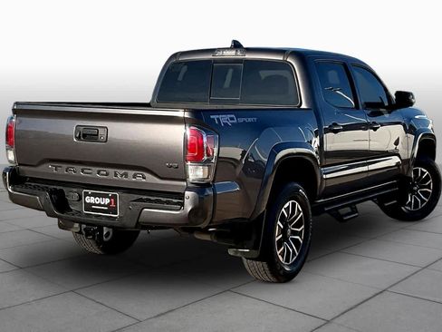 Used 2021 Toyota Tacoma TRD Sport w/ Technology Package image 13