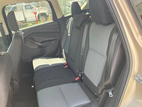 Used 2018 Ford Escape SE FWD image 19