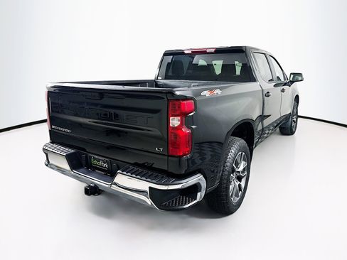 Used 2024 Chevrolet Silverado 1500 LT AWD/4WD image 9